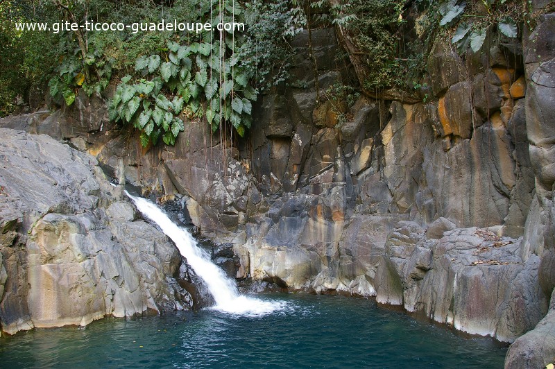Saut d’ Acomat Saut d’ Acomat